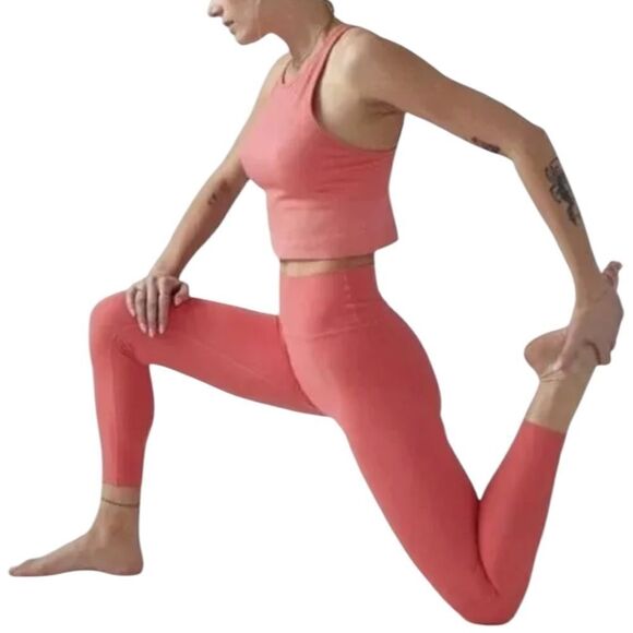 Athleta Transcend 7/8 Tight Coral Petal Pink Large NWOT - Picture 3 of 10